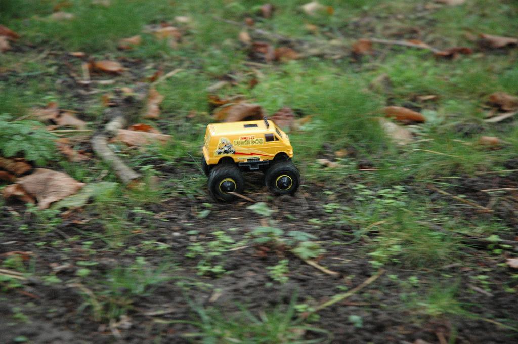 DSC_0051.JPG - muddy bashing
